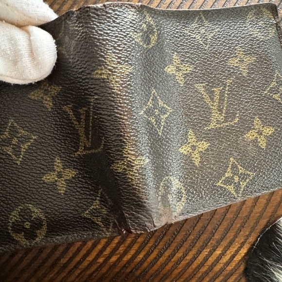 - Louis Vuitton, men's monogram, bifold, wallet, vintage - Picture 6 of 17